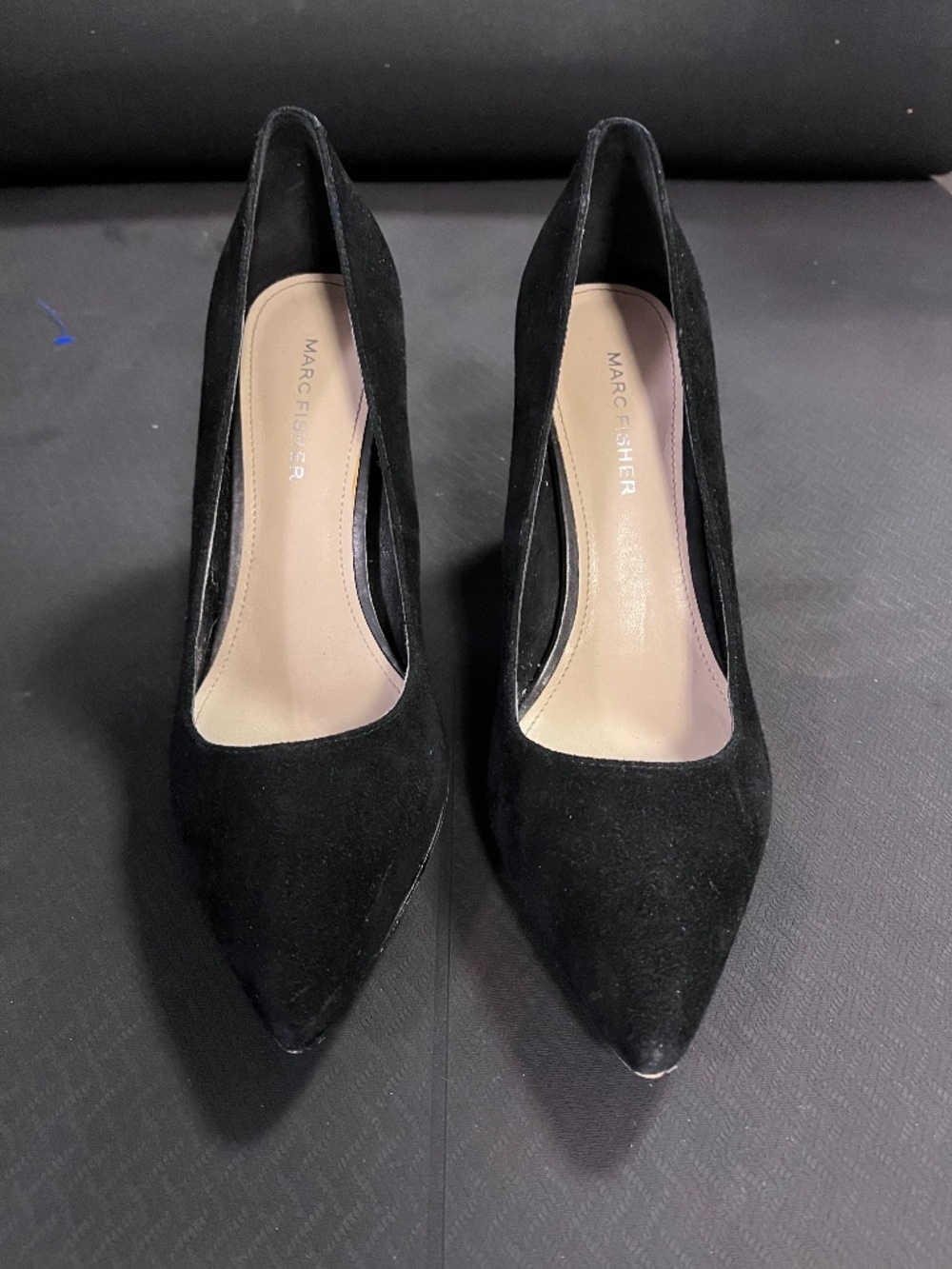 Marc Fisher Keri Women Pump Black Suede Block Heel Pointed Toe Size 7.5 - Picture 4 of 8